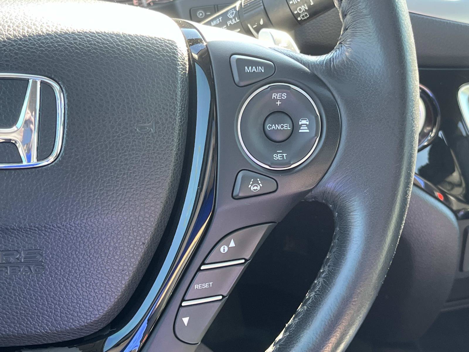 Used 2016 Honda Pilot Touring image 44