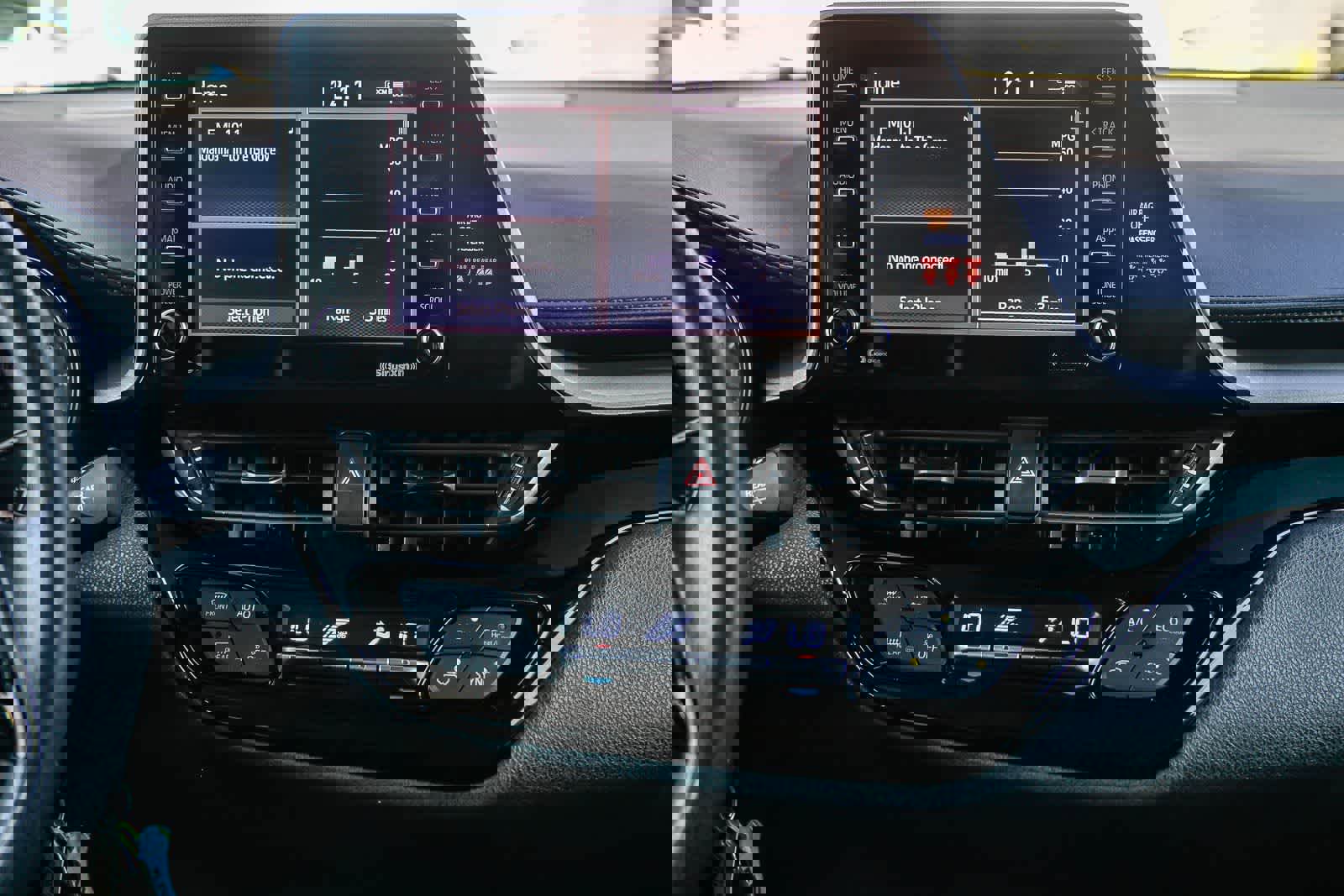 Used 2020 Toyota C-HR LE image 13