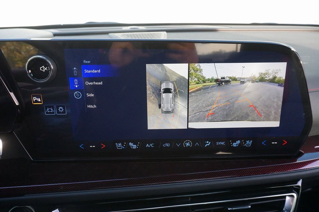 New 2026 Chevrolet Traverse RS image 19