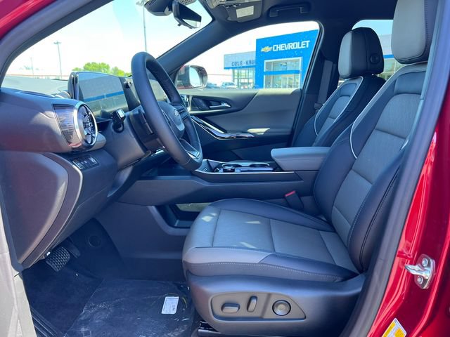 New 2026 Chevrolet Equinox LT w/ Convenience Package II FWD image 3