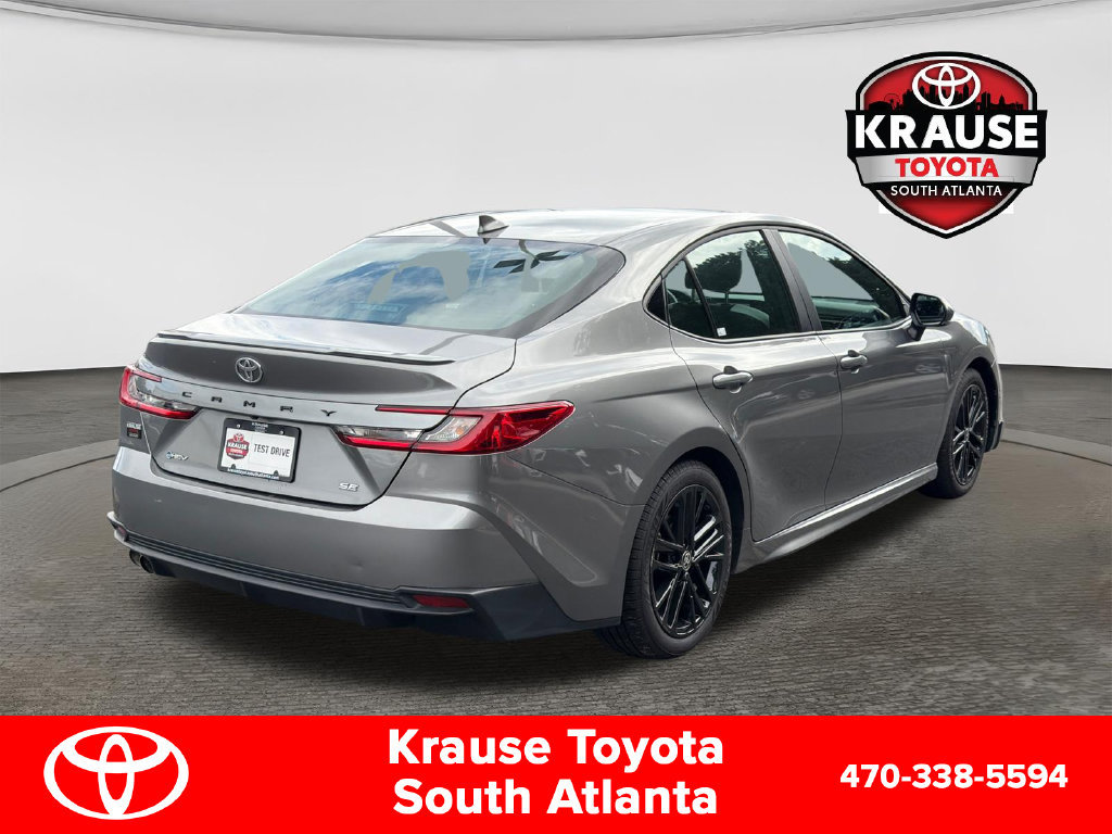 Used 2025 Toyota Camry SE FWD image 8