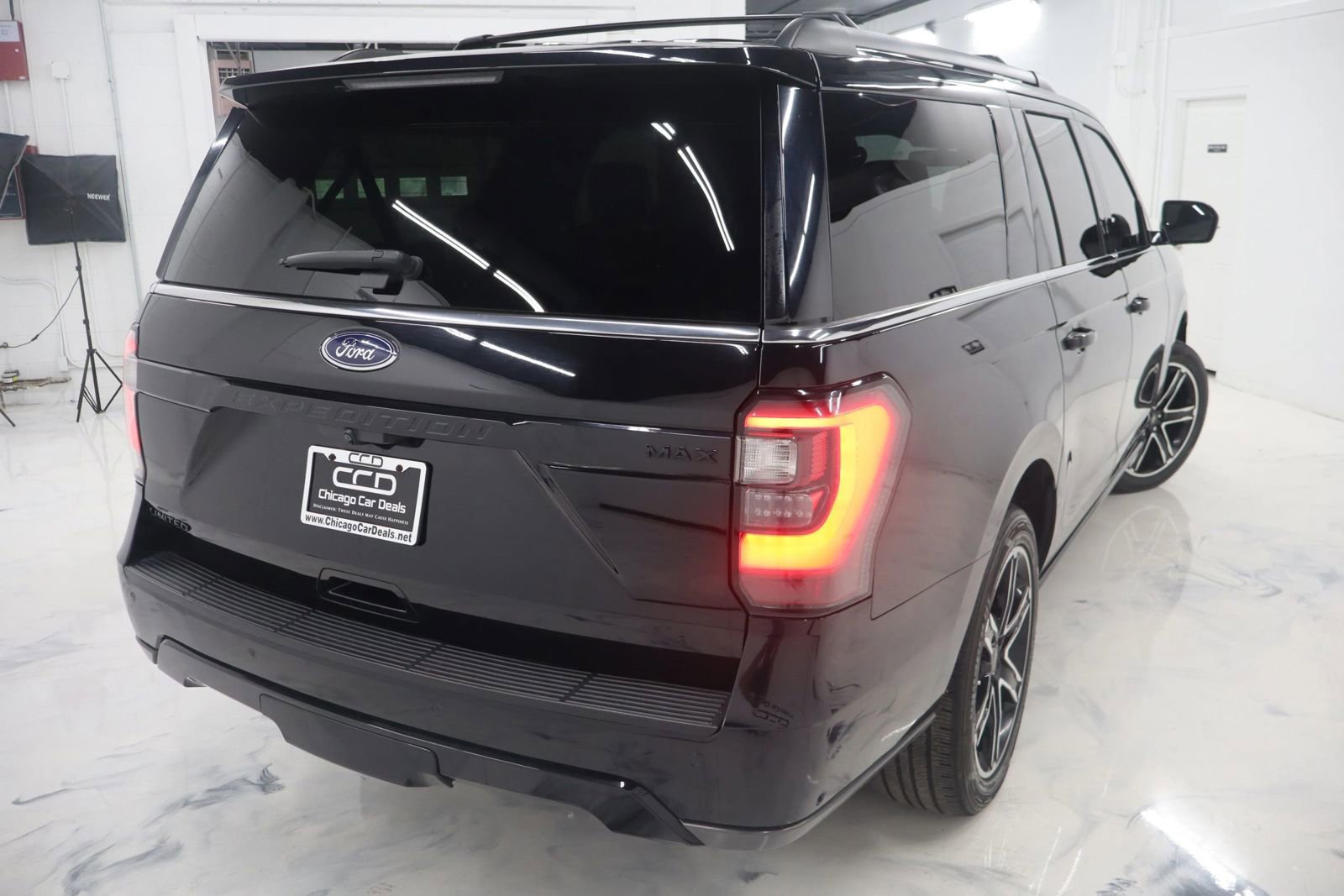 Used 2020 Ford Expedition Max Limited w/ Equipment Group 303A AWD/4WD image 8