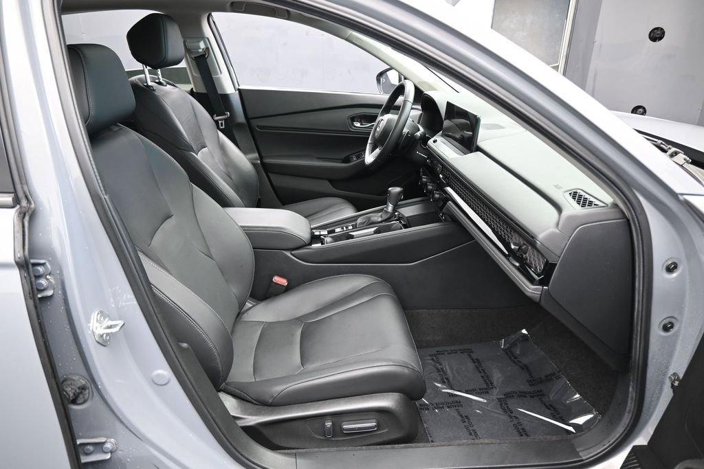 Used 2024 Honda Accord Touring image 38