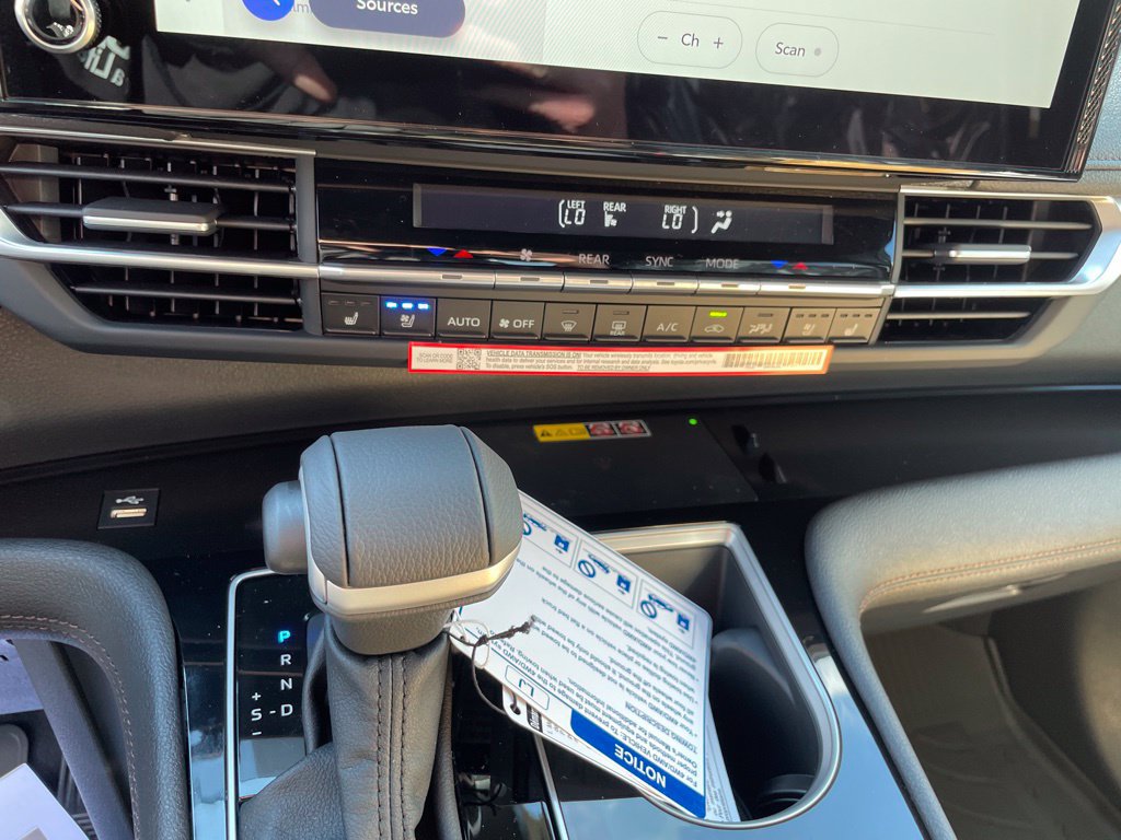 New 2026 Toyota Sienna Platinum AWD/4WD image 16