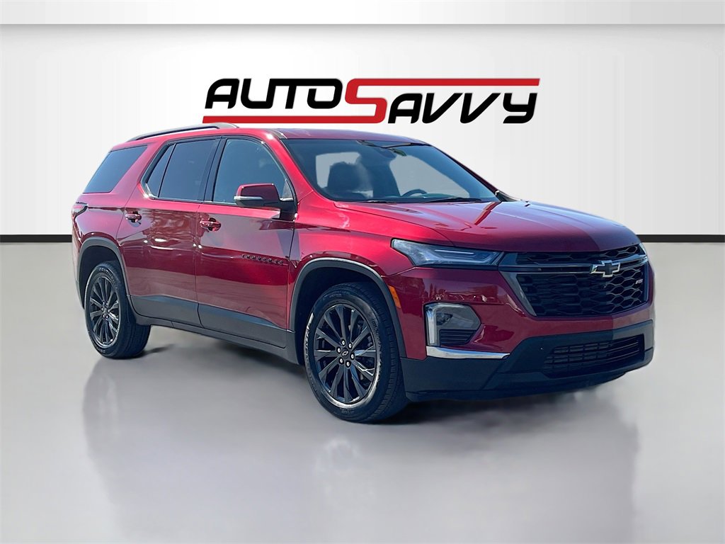 Used 2023 Chevrolet Traverse RS