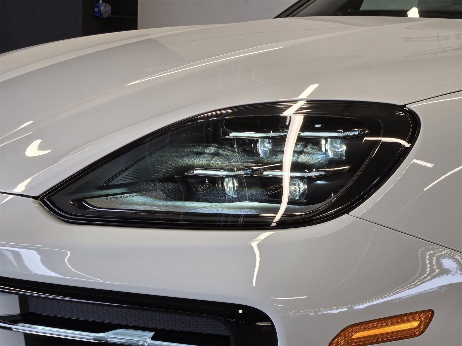 Used 2025 Porsche Cayenne Base image 26