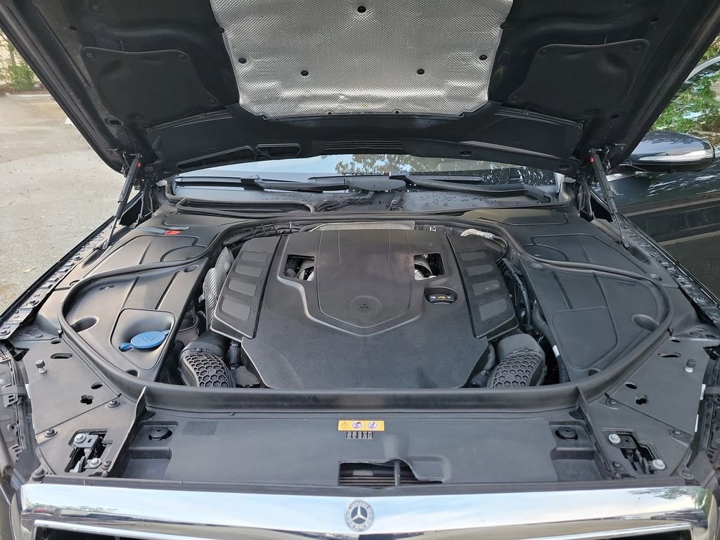 Used 2018 Mercedes-Benz S 560 Sedan image 41
