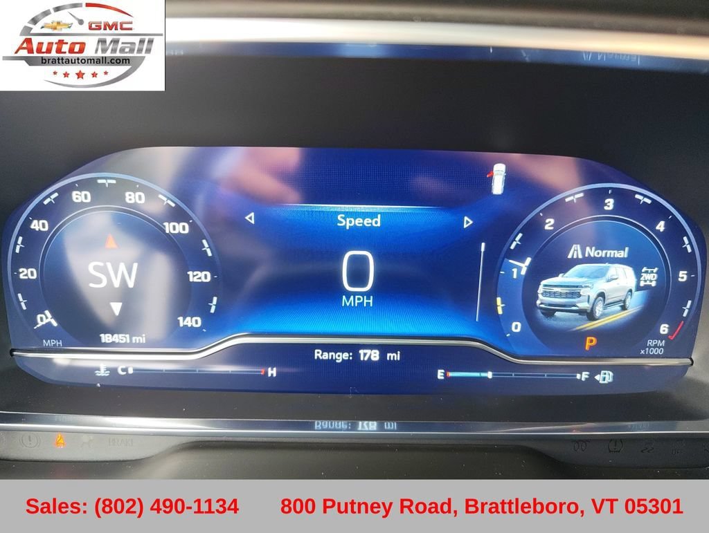 Certified 2024 Chevrolet Suburban RST w/ Luxury Package AWD/4WD image 15