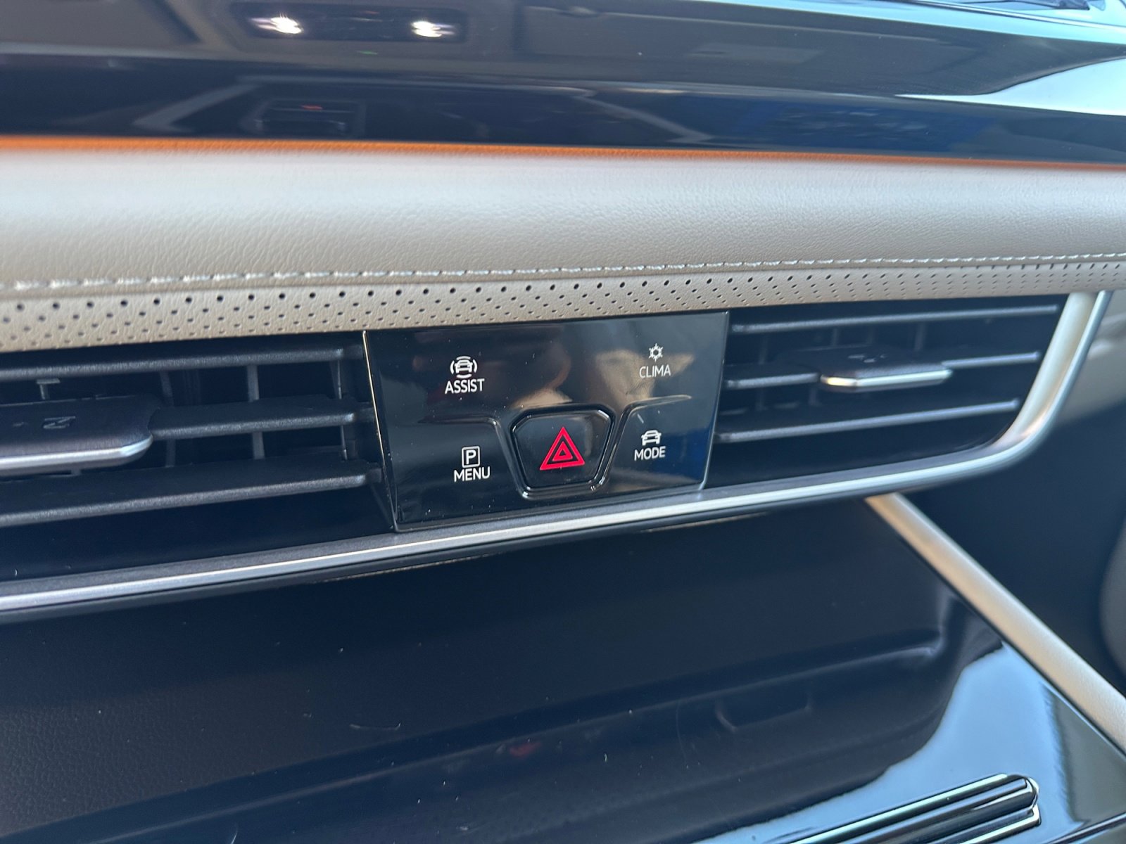 New 2026 Volkswagen Atlas SEL Premium R-Line image 12