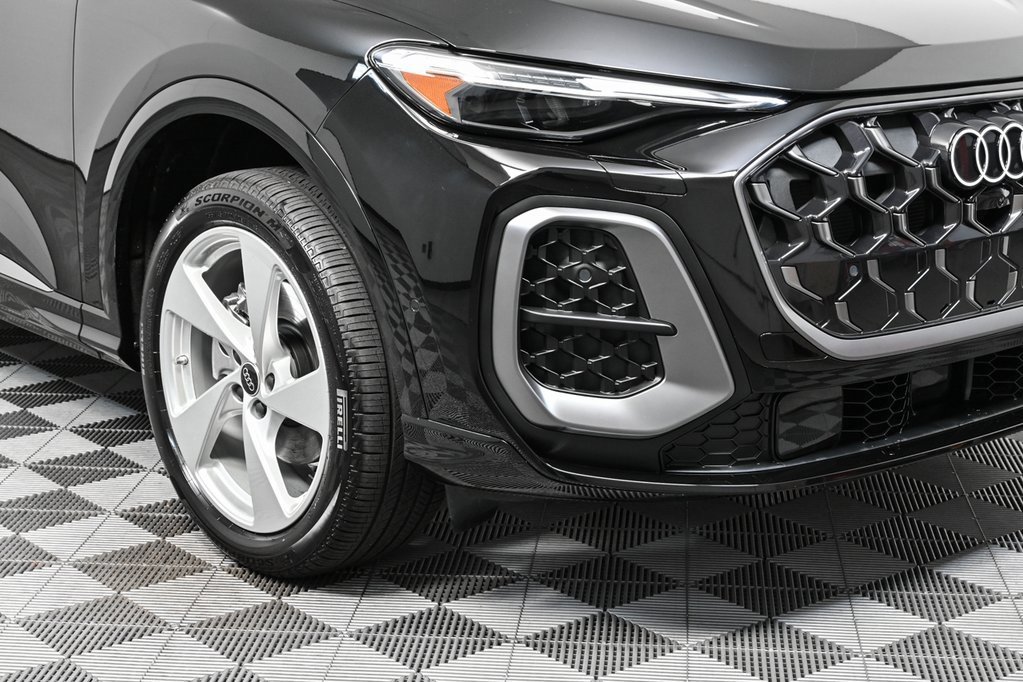 New 2025 Audi Q5 Premium Plus image 32