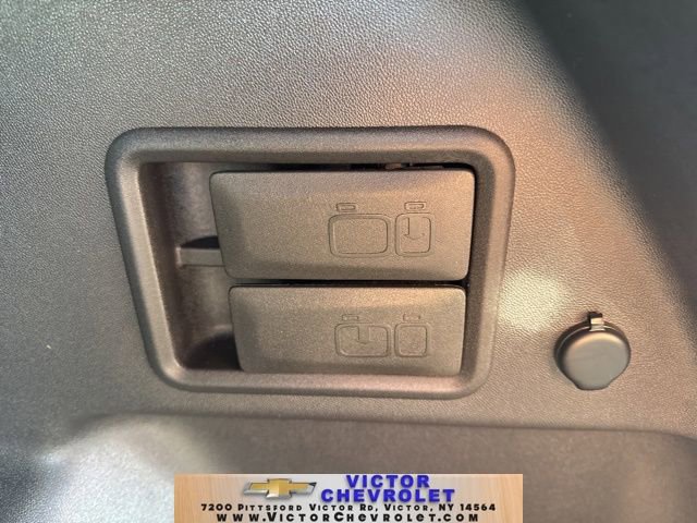 Used 2022 Chevrolet Equinox LT image 32