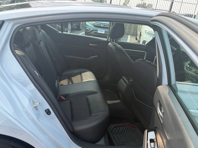 Used 2023 Nissan Altima 2.5 SR FWD image 28