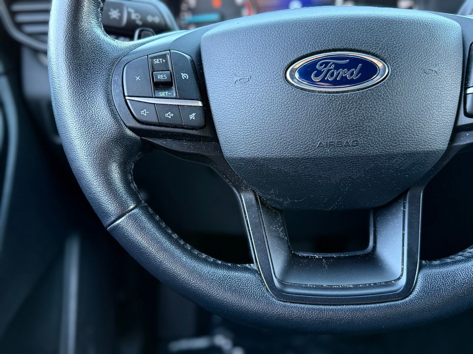 Used 2020 Ford Explorer XLT AWD/4WD image 25