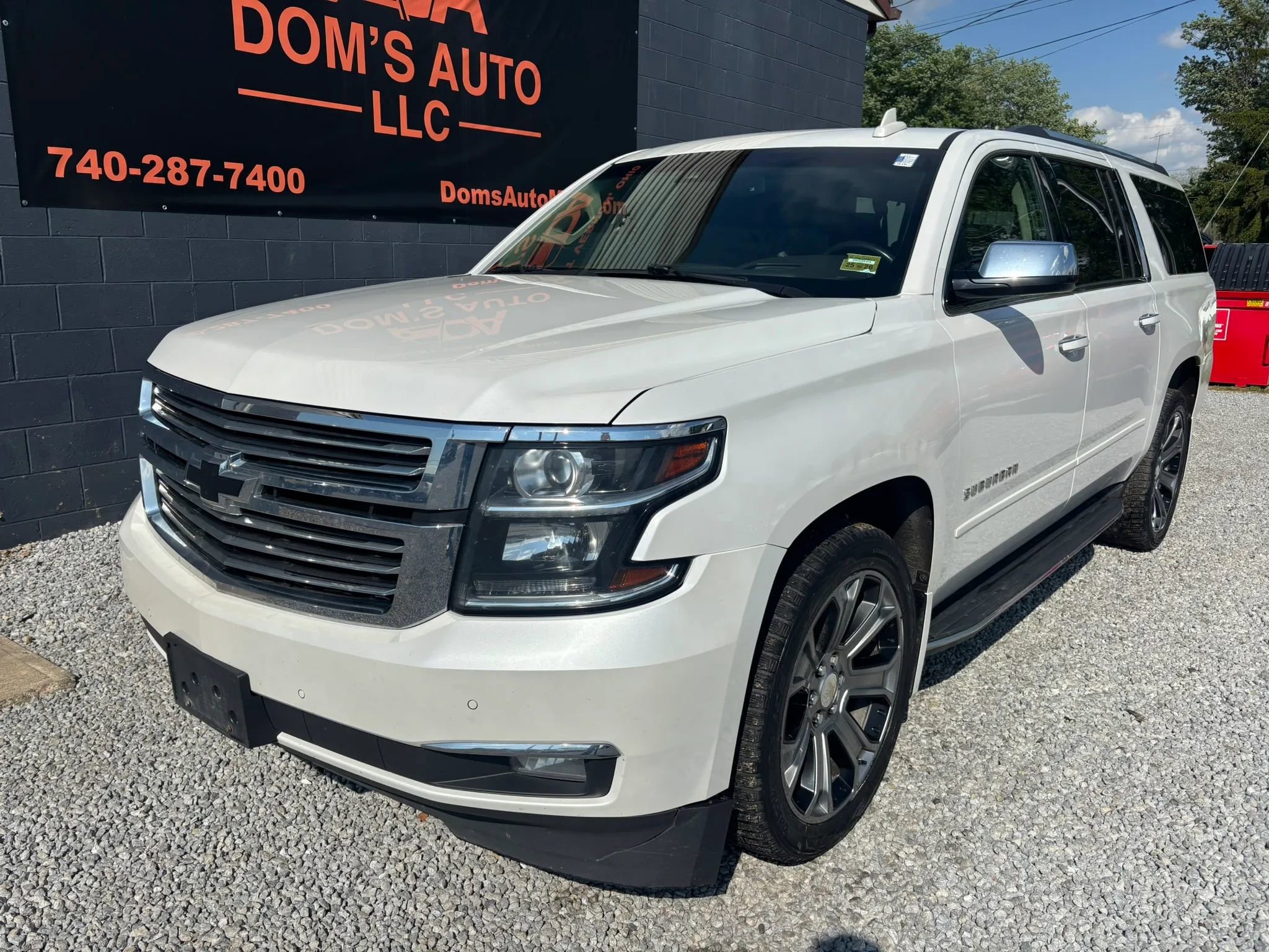 Used 2017 Chevrolet Suburban Premier AWD/4WD image 11