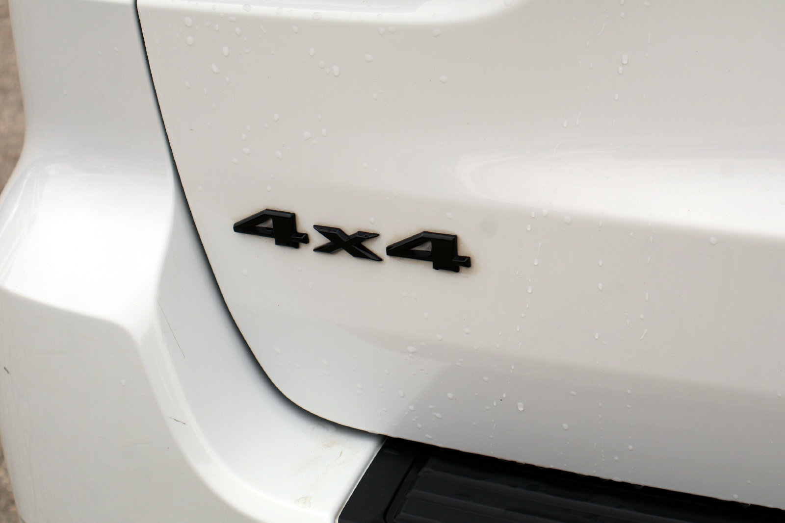 Used 2019 Jeep Grand Cherokee Altitude AWD/4WD image 8