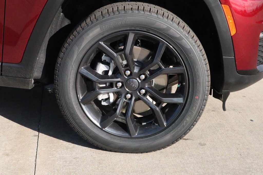 New 2025 Jeep Grand Cherokee L Limited image 21