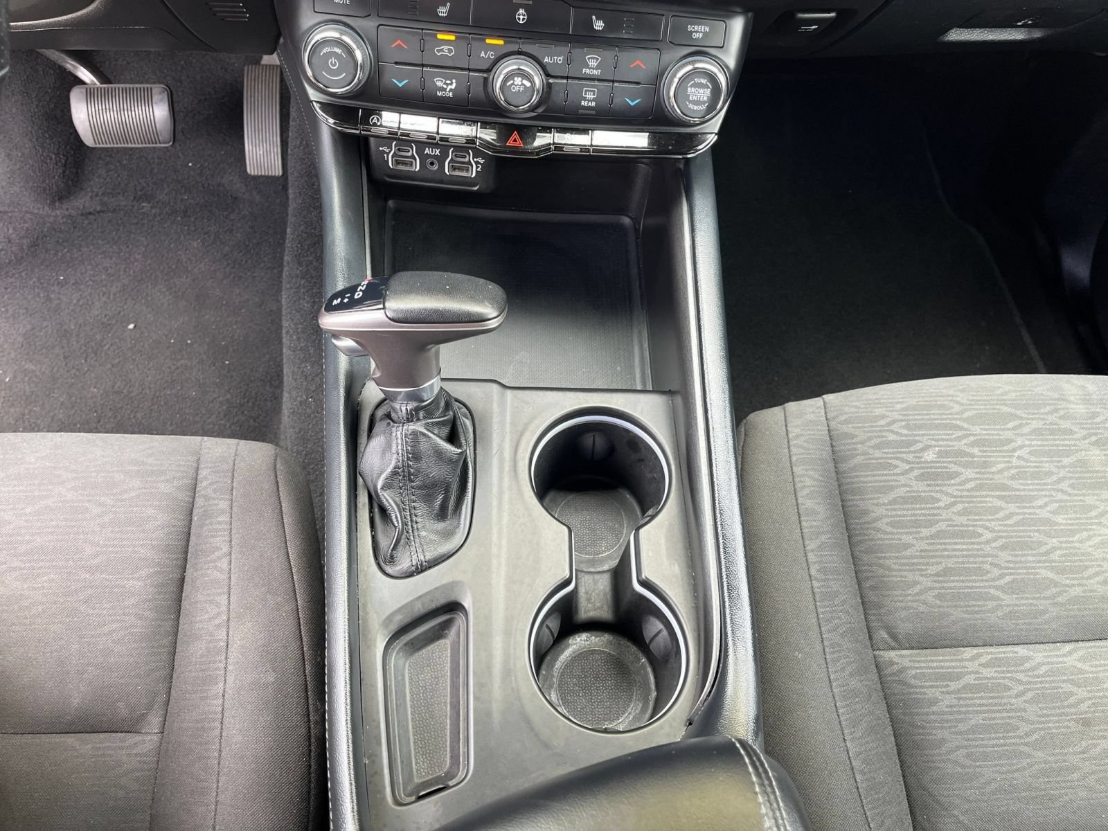 Used 2023 Dodge Durango SXT RWD image 41