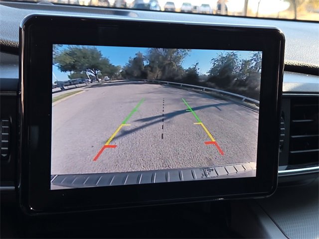 Certified 2022 Ford Explorer XLT w/ Equipment Group 202A image 22