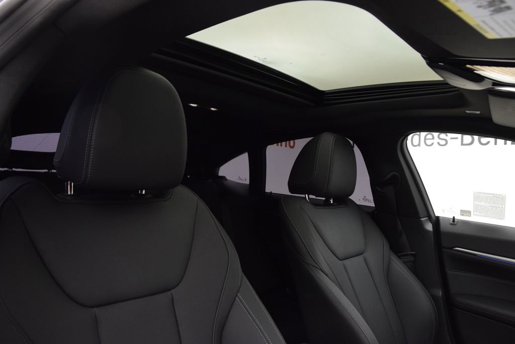 Used 2025 BMW i4 eDrive40 RWD image 18