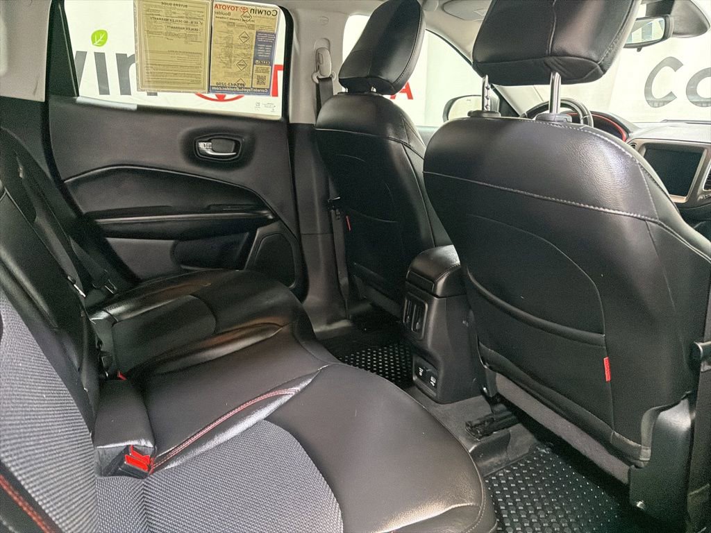 Used 2019 Jeep Compass Trailhawk image 14