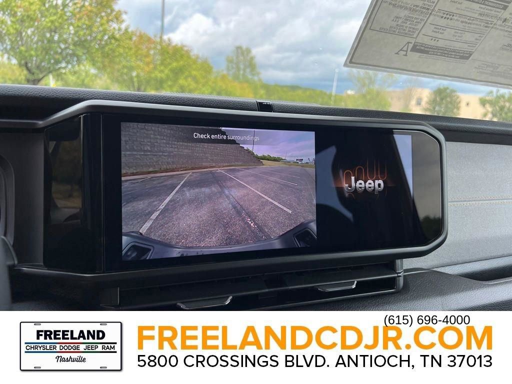 New 2025 Jeep Gladiator Sport image 25