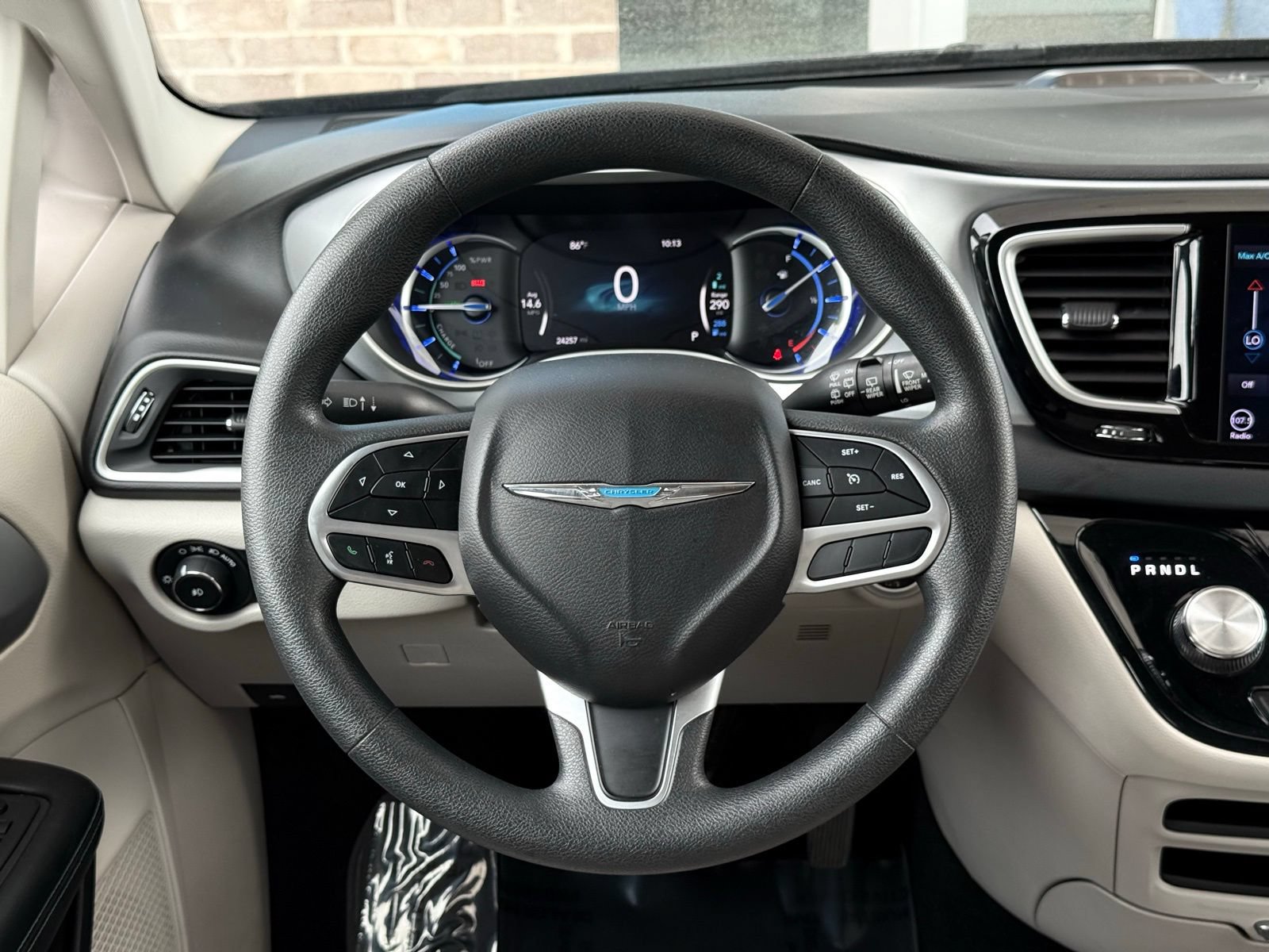 Used 2018 Chrysler Pacifica Touring Plus FWD image 34