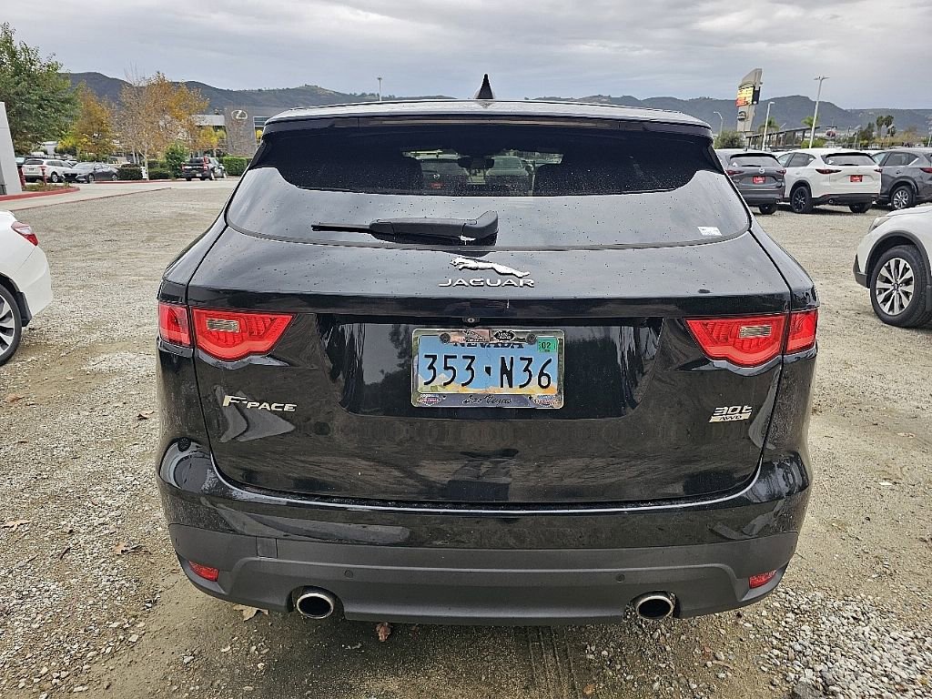 Used 2020 Jaguar F-PACE Premium image 12