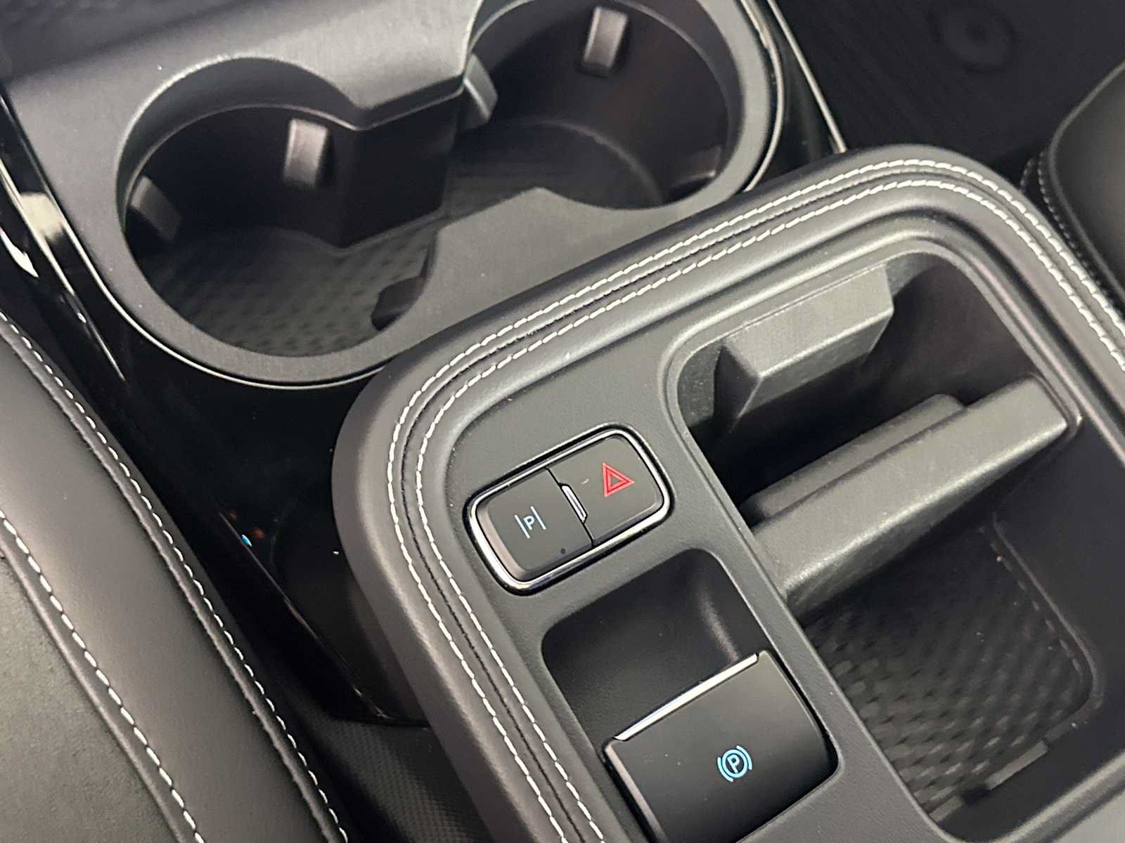 Used 2025 Ford Mustang Mach-E GT AWD/4WD image 35