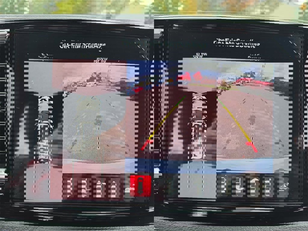 New 2026 Chrysler Pacifica Limited image 25