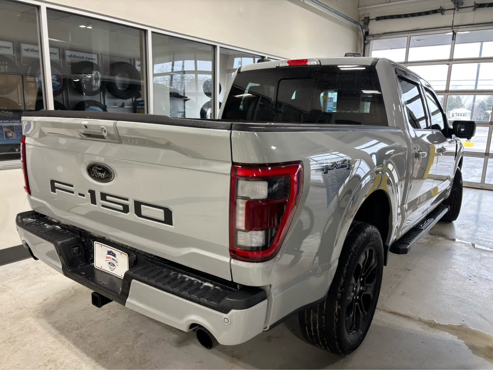 Used 2023 Ford F150 Lariat w/ Equipment Group 502A High image 10