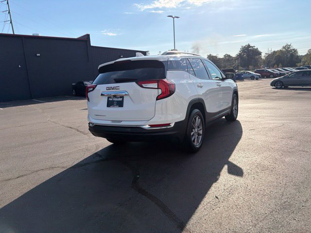Used 2023 GMC Terrain SLT FWD image 10