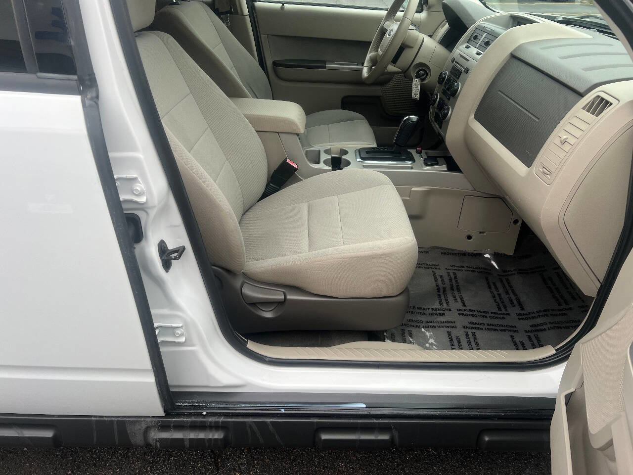 Used 2010 Ford Escape Limited image 23