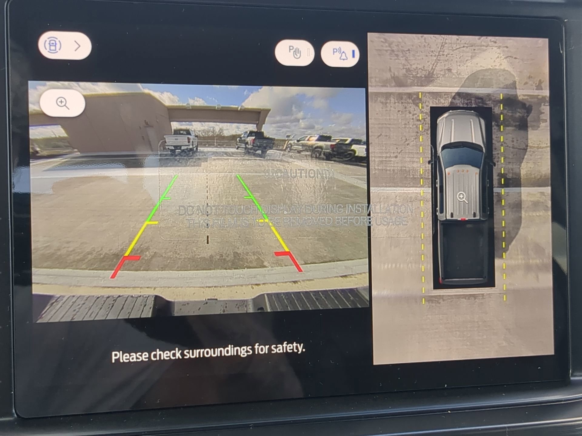 New 2026 Ford F250 Lariat w/ Black Appearance Package image 55