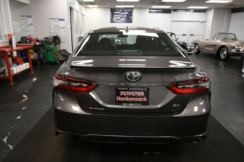 Certified 2024 Toyota Camry SE w/ Cold Weather Package FWD image 7