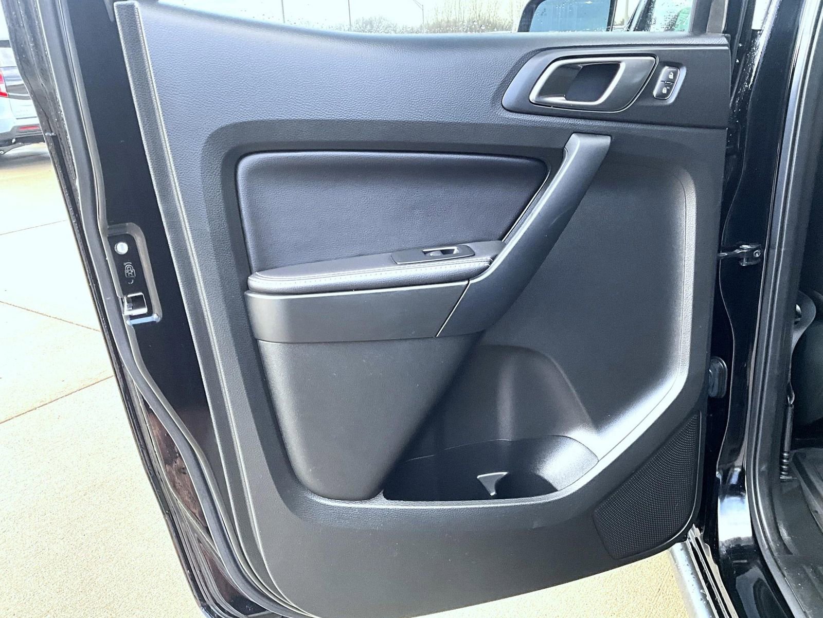 Used 2022 Ford Ranger Lariat w/ Tremor Off-Road Package image 21