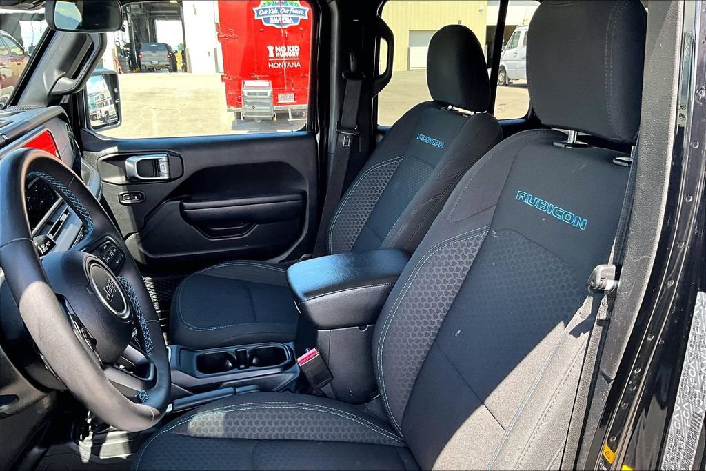 Used 2024 Jeep Wrangler Unlimited Rubicon 4xe AWD/4WD image 24