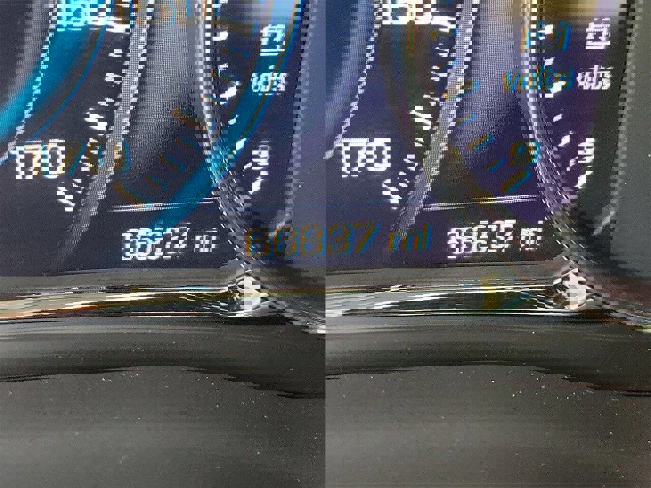 Used 2019 GMC Acadia Denali image 22