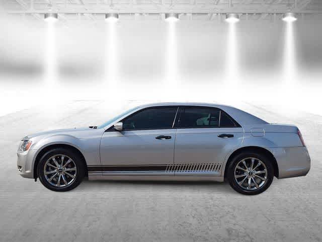 Used 2014 Chrysler 300 S AWD/4WD image 5