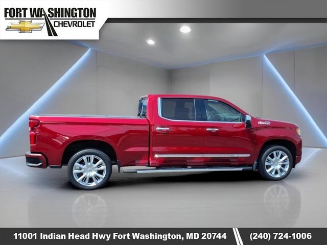 Used 2024 Chevrolet Silverado 1500 High Country w/ High Country Premium Package AWD/4WD image 2