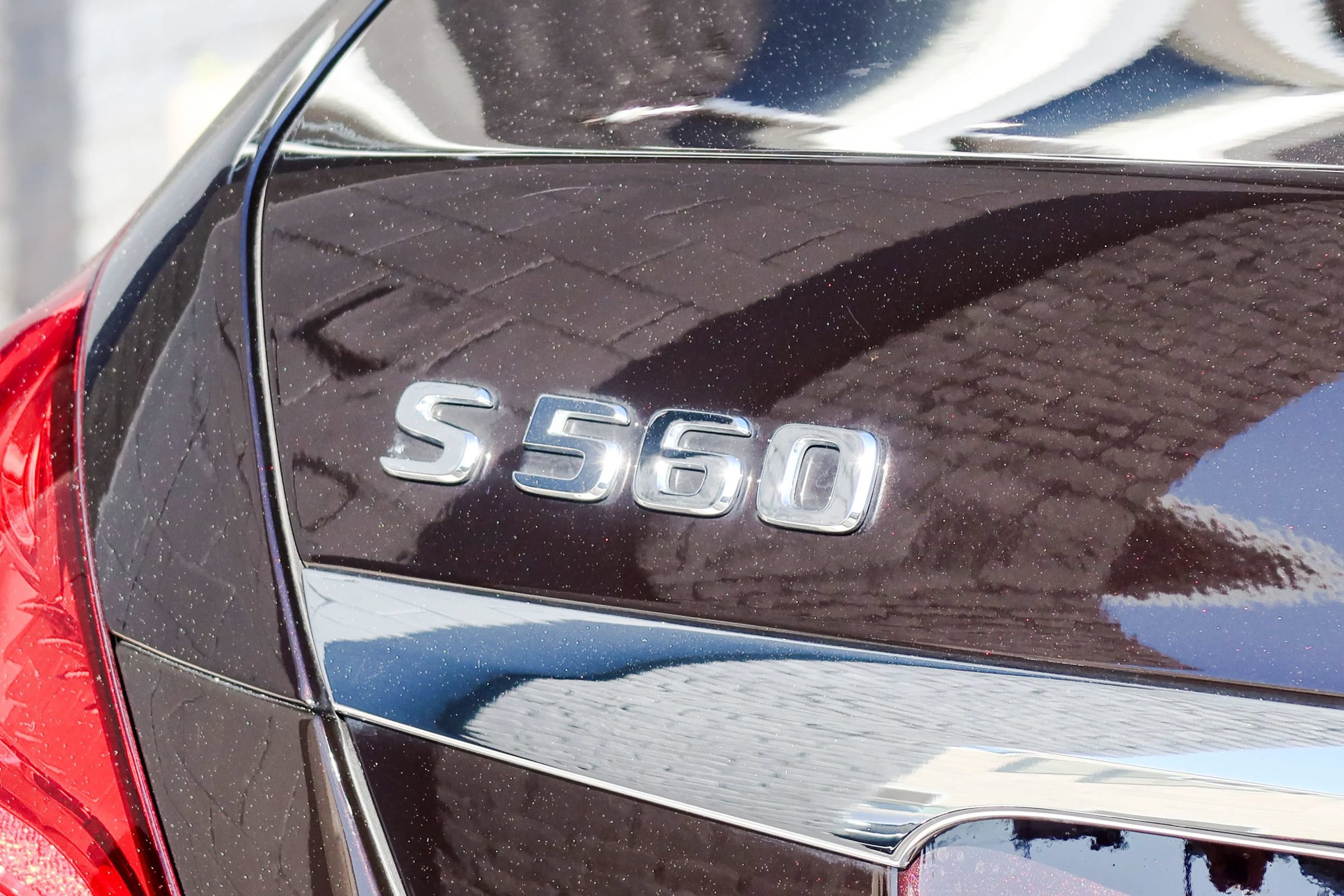 Used 2018 Mercedes-Benz S 560 4MATIC Sedan image 9