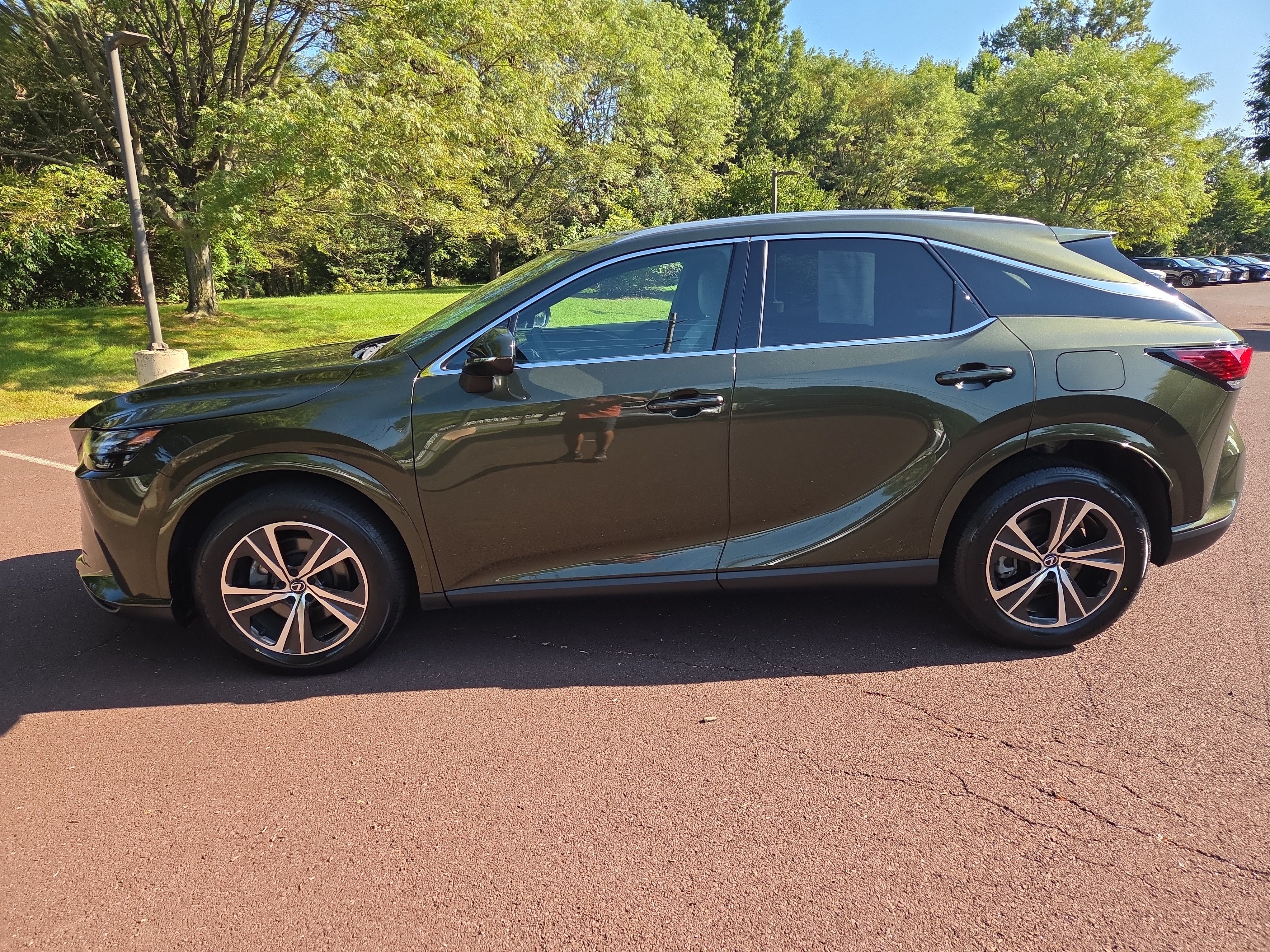 Certified 2024 Lexus RX 350 Premium w/ Cold Area Package AWD/4WD image 6
