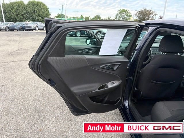 Used 2017 Chevrolet Malibu LT FWD image 20