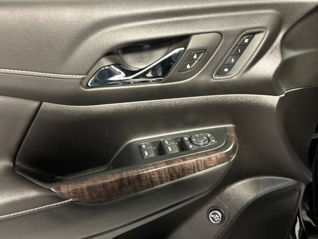 Used 2023 GMC Acadia Denali w/ Denali Ultimate Package image 14