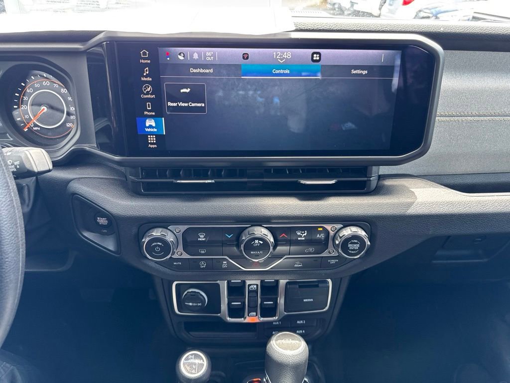 Used 2025 Jeep Gladiator Sport AWD/4WD image 18