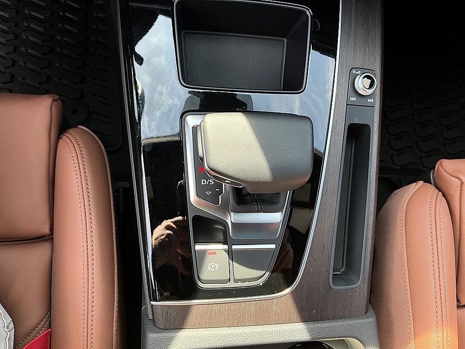 Used 2025 Audi Q5 e Premium image 21