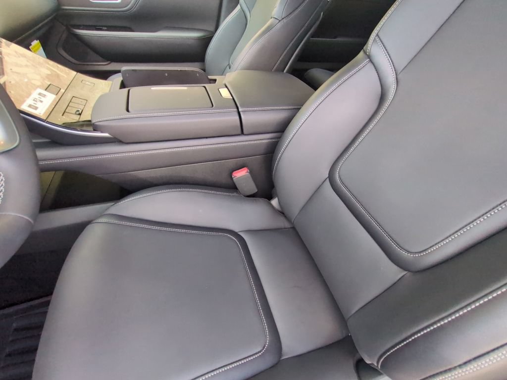 Used 2026 INFINITI QX80 Pure w/ Cargo Package RWD image 9