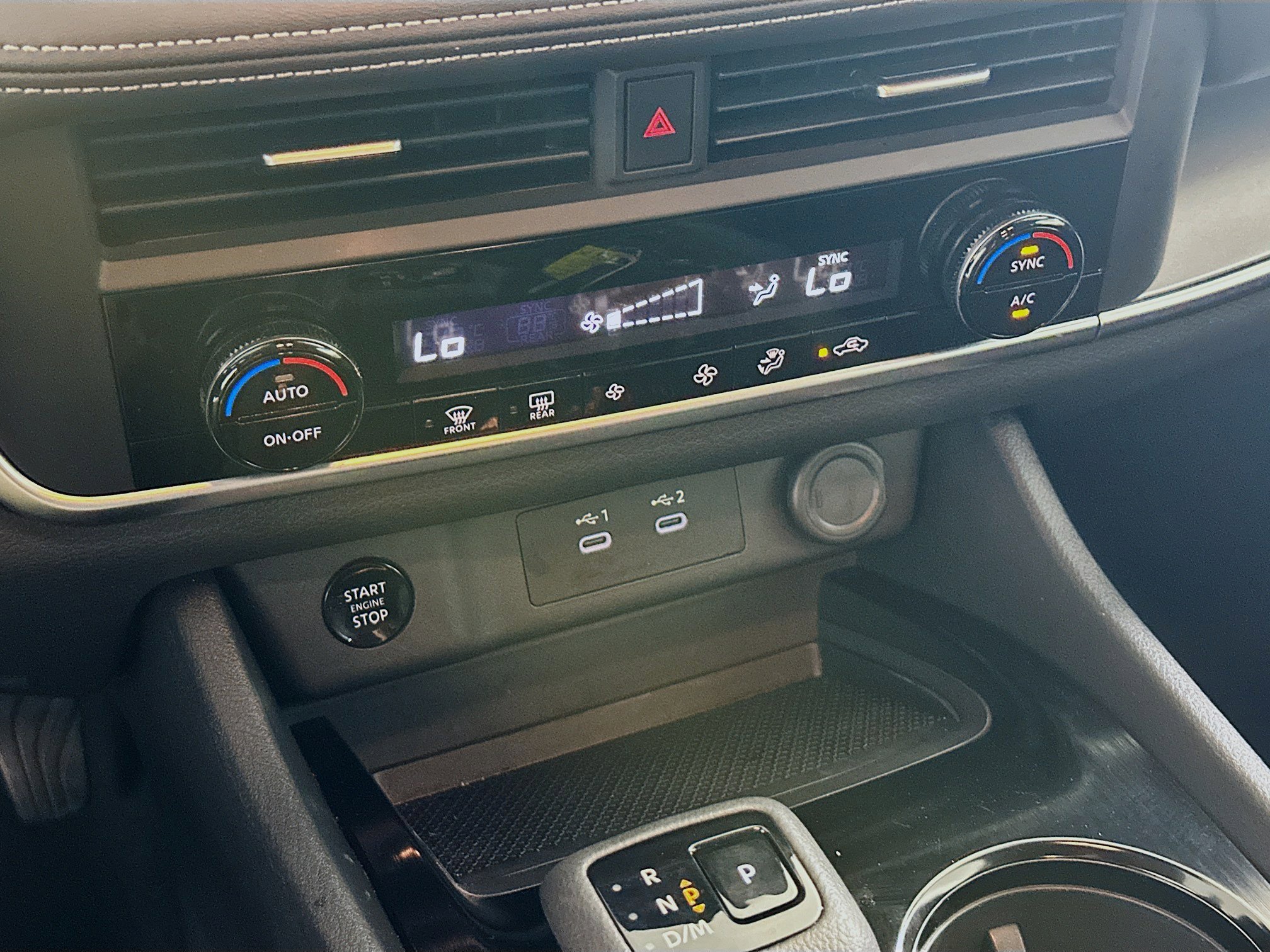 Used 2025 Nissan Rogue SV image 23