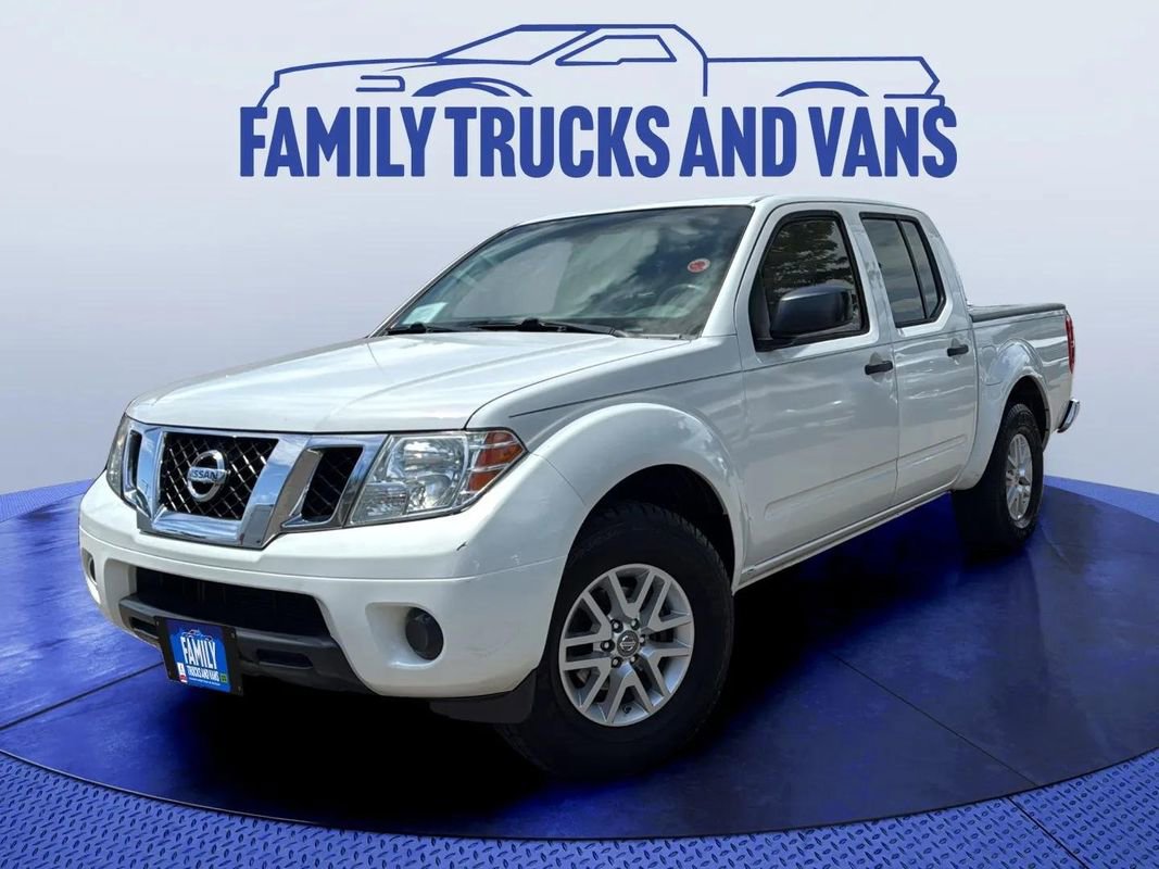 Used 2018 Nissan Frontier SV RWD image 1
