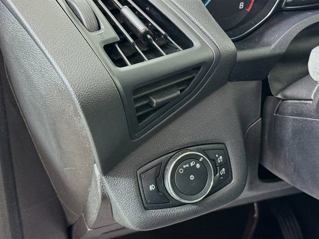 Used 2013 Ford Escape SE FWD image 12
