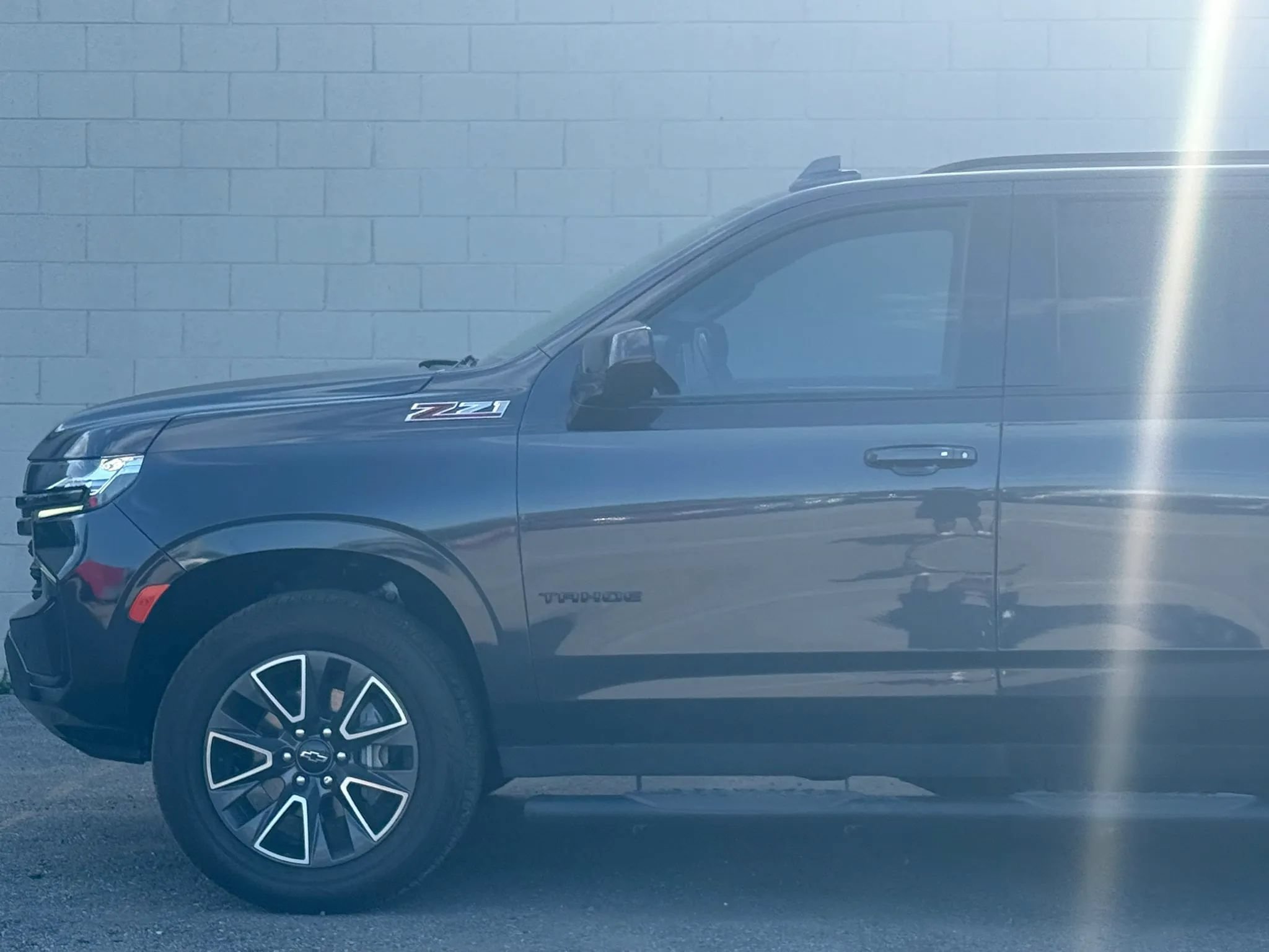 Used 2022 Chevrolet Tahoe Z71 AWD/4WD image 3